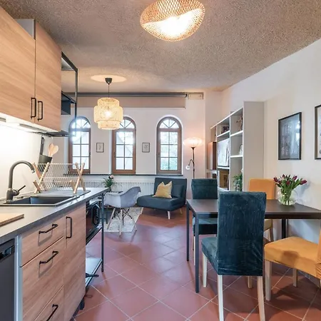 Schloss-castel Pienzenau - Guestrooms & - B&b-hotel & Restaurant Guest house