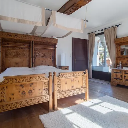 Schloss-castel Pienzenau - Guestrooms & - B&b-hotel & Restaurant Penzion