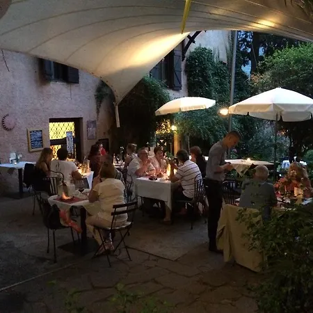Penzion Schloss-castel Pienzenau - Guestrooms & - B&b-hotel & Restaurant Merano