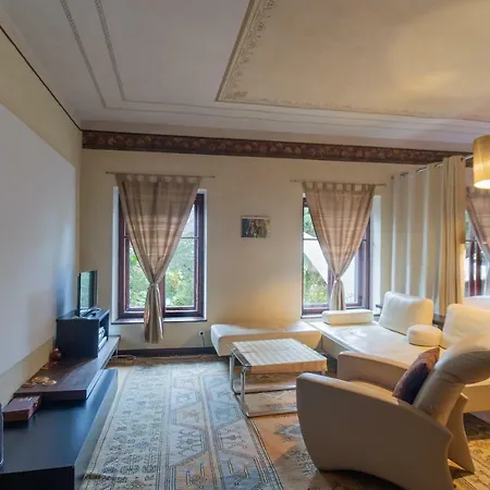 Guest house Schloss-castel Pienzenau - Guestrooms & - B&b-hotel & Restaurant